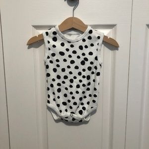 modern Burlap size 3-6 mo.